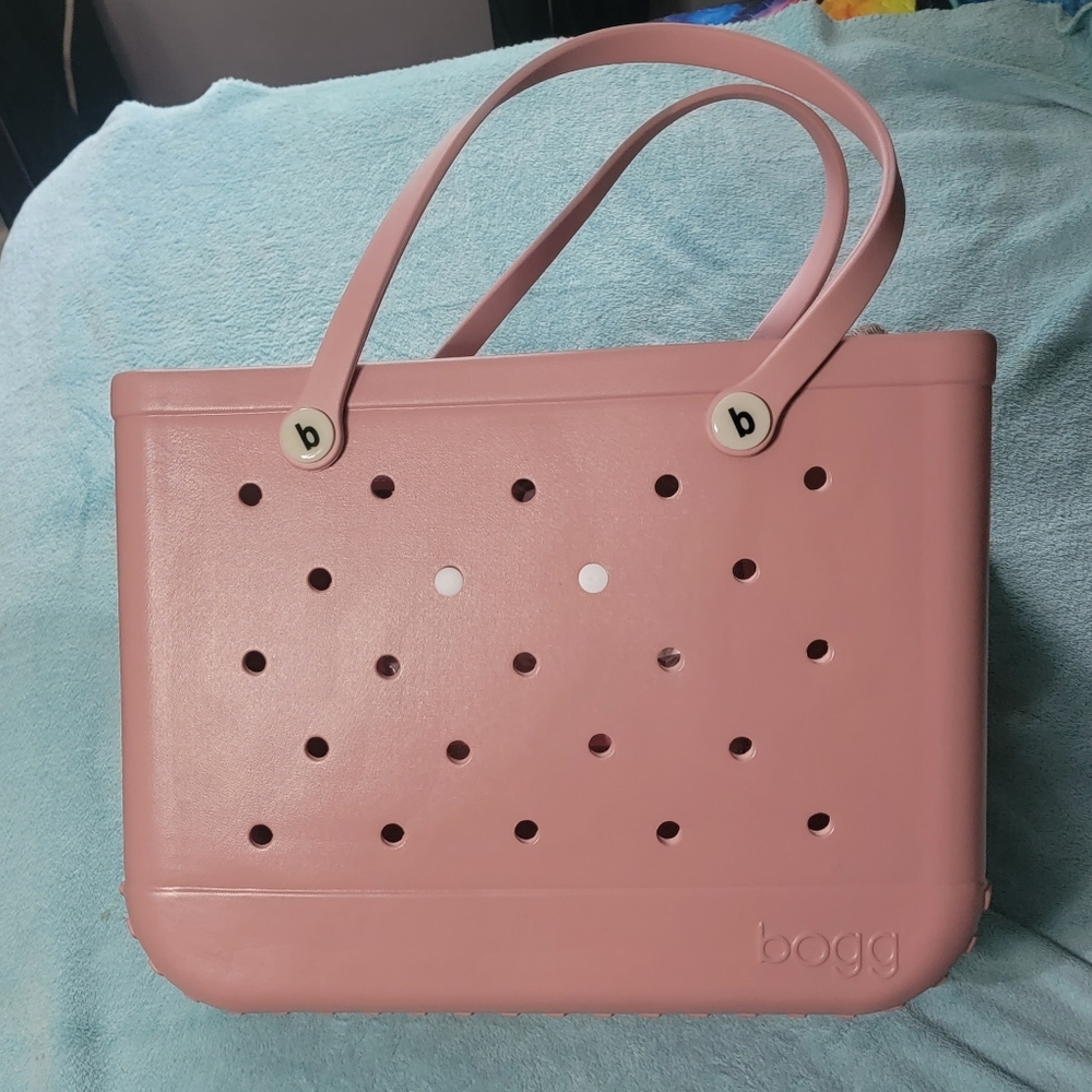 NWOT Large Blush "bogg" bag